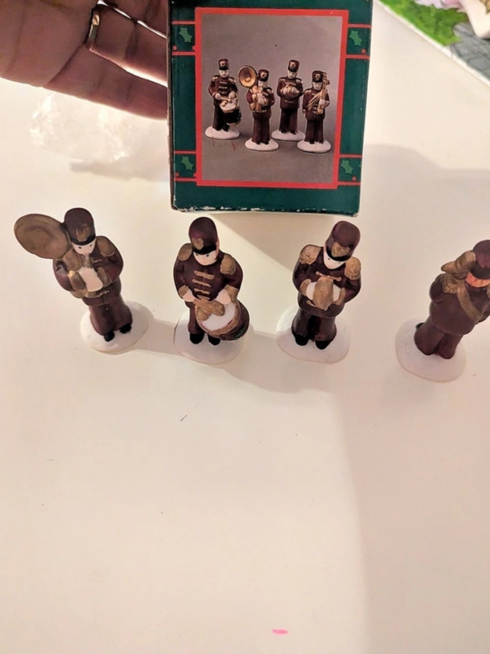 Lloyd Boys Town Band Figurine Set Decor